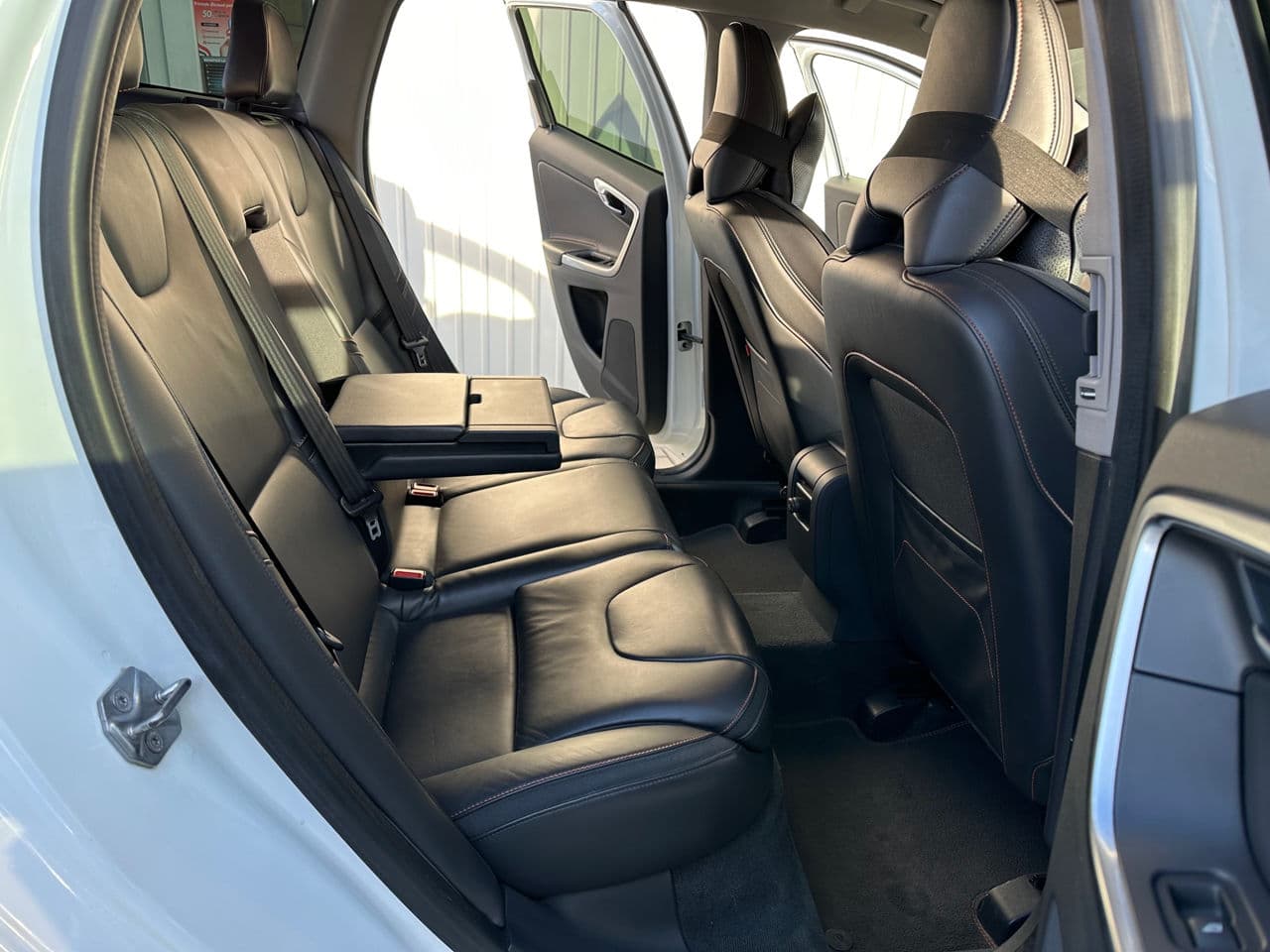 2016 Volvo XC 60 — Miniatură 16