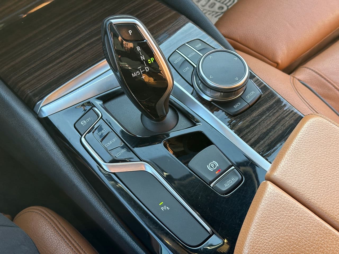 2019 BMW 530 — Miniatură 11