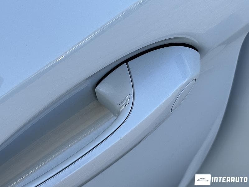 2019 BMW 530 — Miniatură 18
