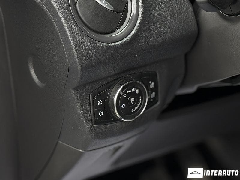 2019 Ford Tourneo Courier — Miniatură 9