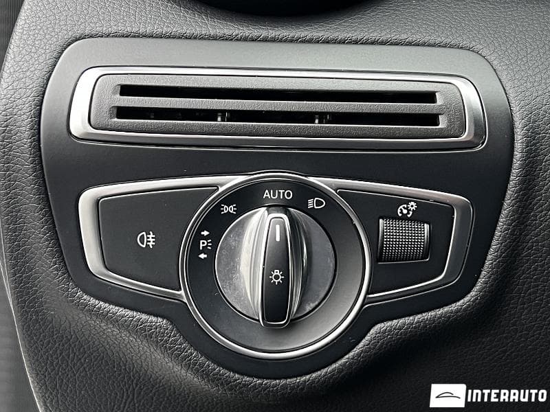 Mercedes C 300 2017 — Миниатюра 17