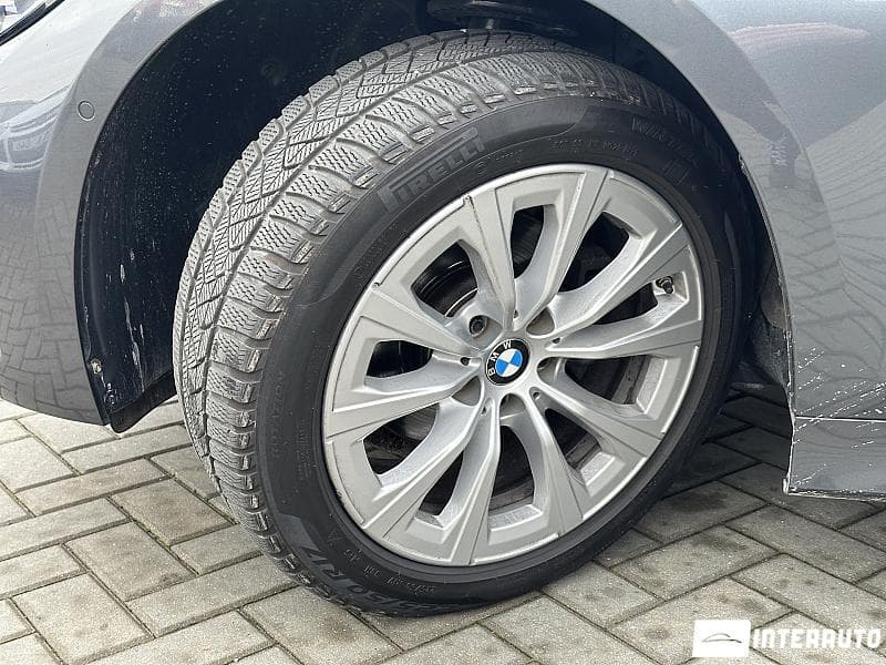 2021 BMW 318 — Miniatură 17