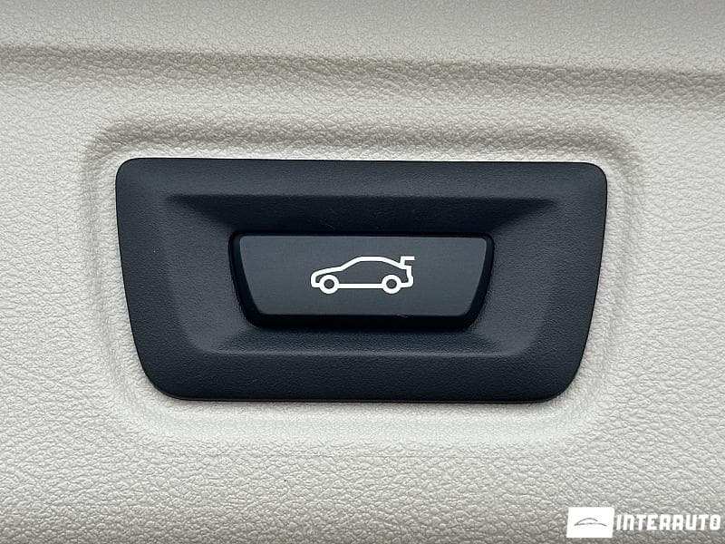 2021 BMW 318 — Miniatură 19
