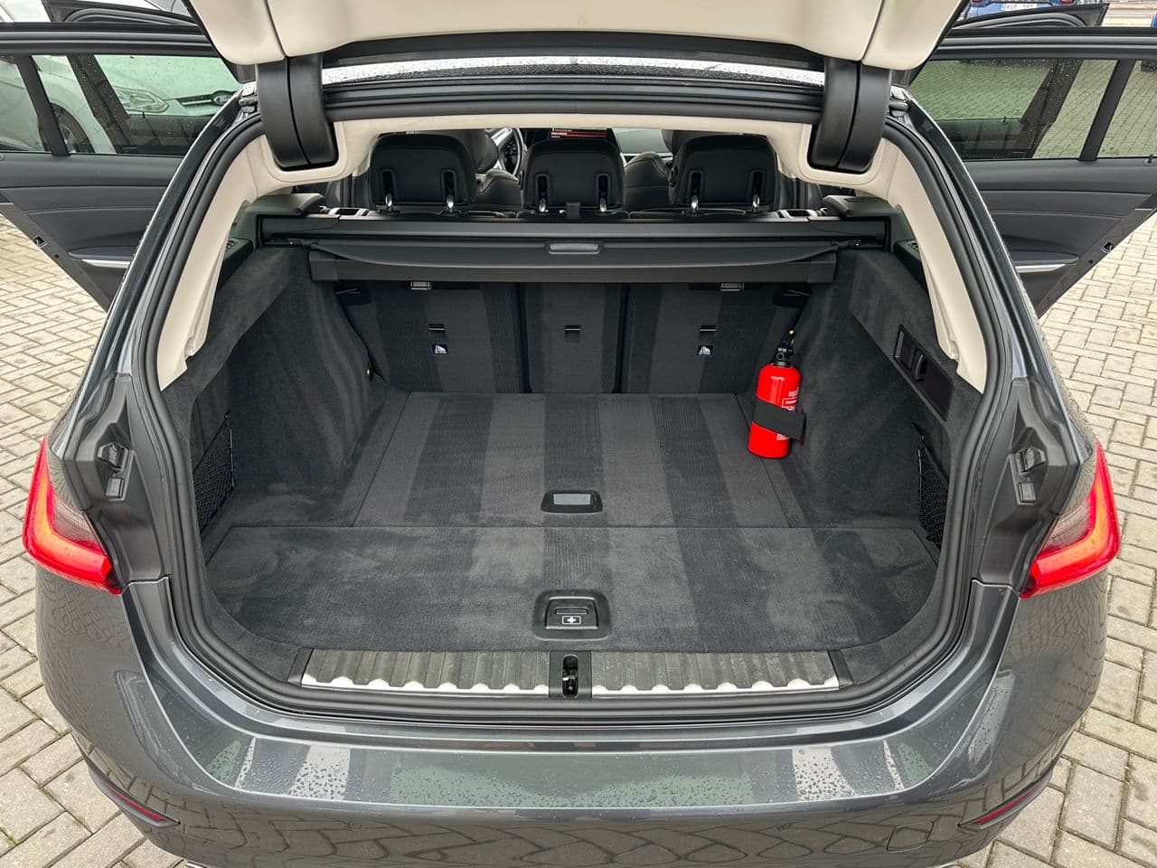 2021 BMW 318 — Miniatură 20