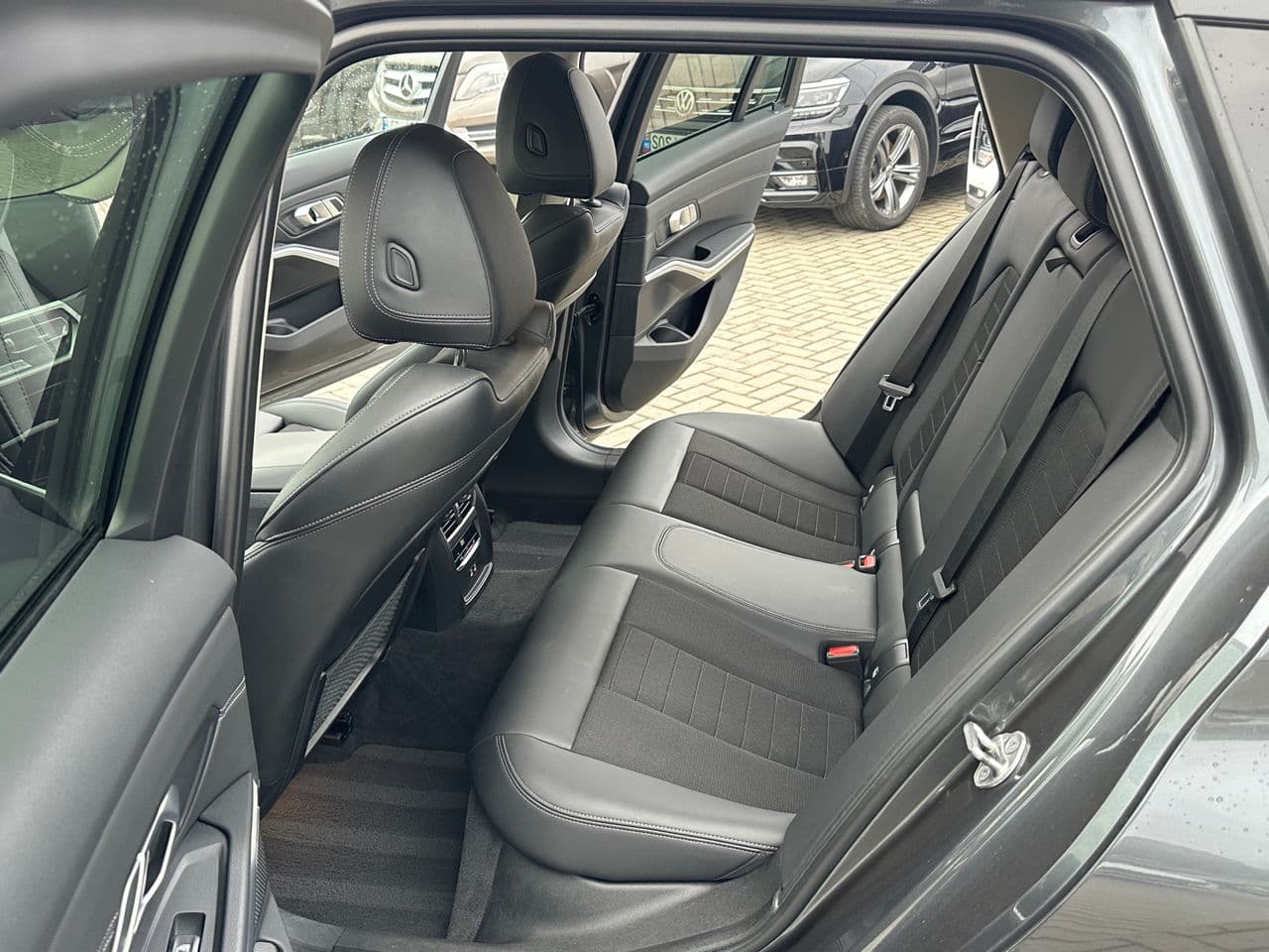 2021 BMW 318 — Miniatură 13