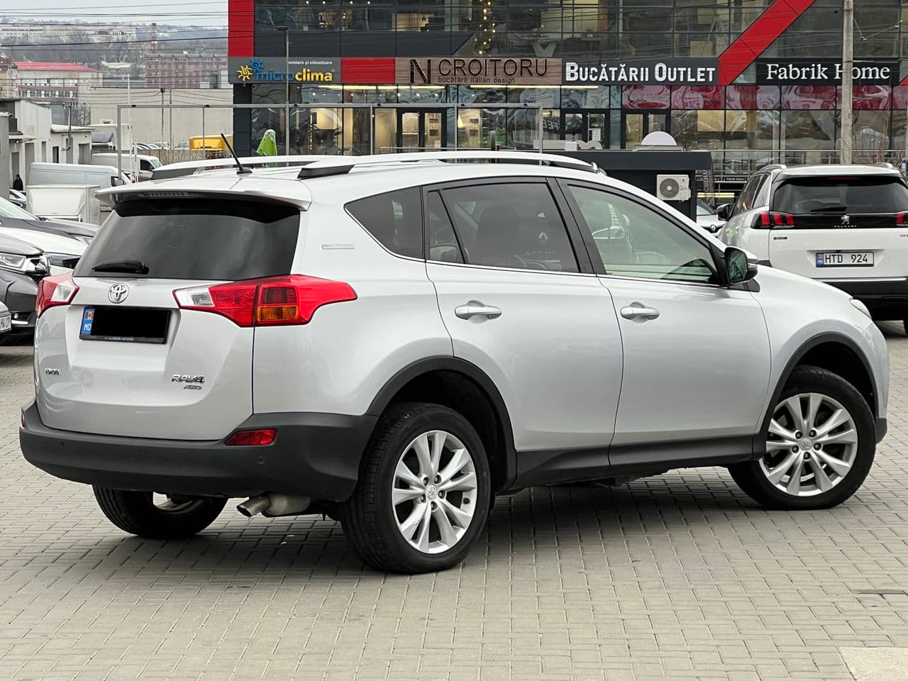 2014 Toyota Rav-4 — Miniatură 3