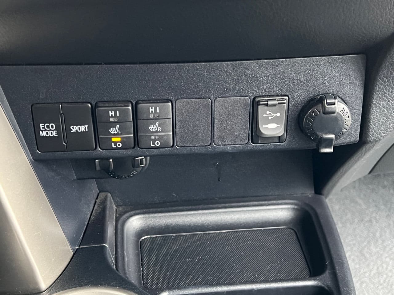 2014 Toyota Rav-4 — Miniatură 11