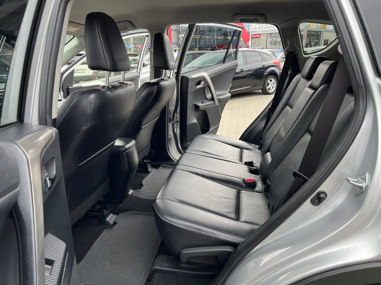 2014 Toyota Rav-4 — Miniatură 13