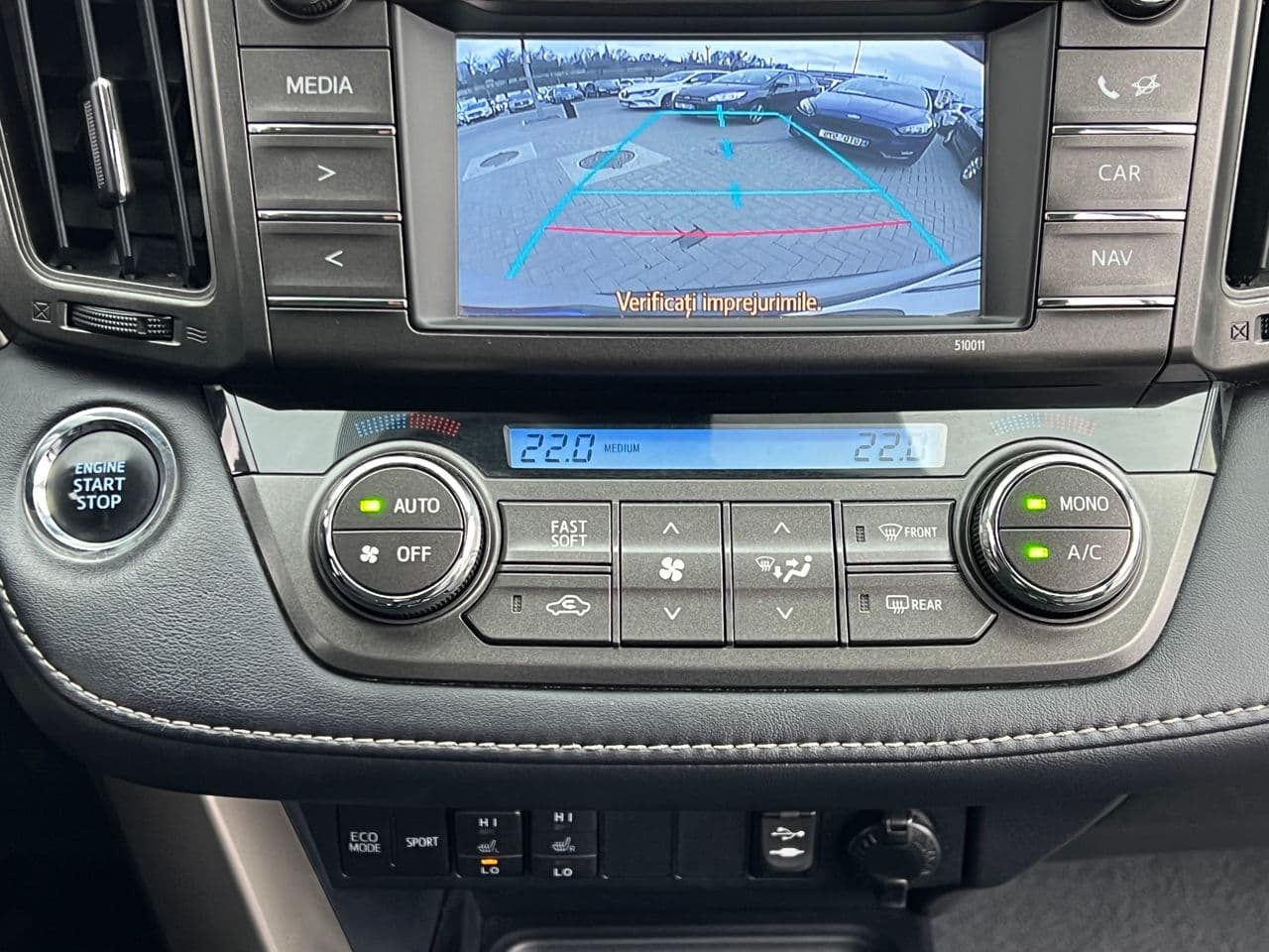 2014 Toyota Rav-4 — Miniatură 10