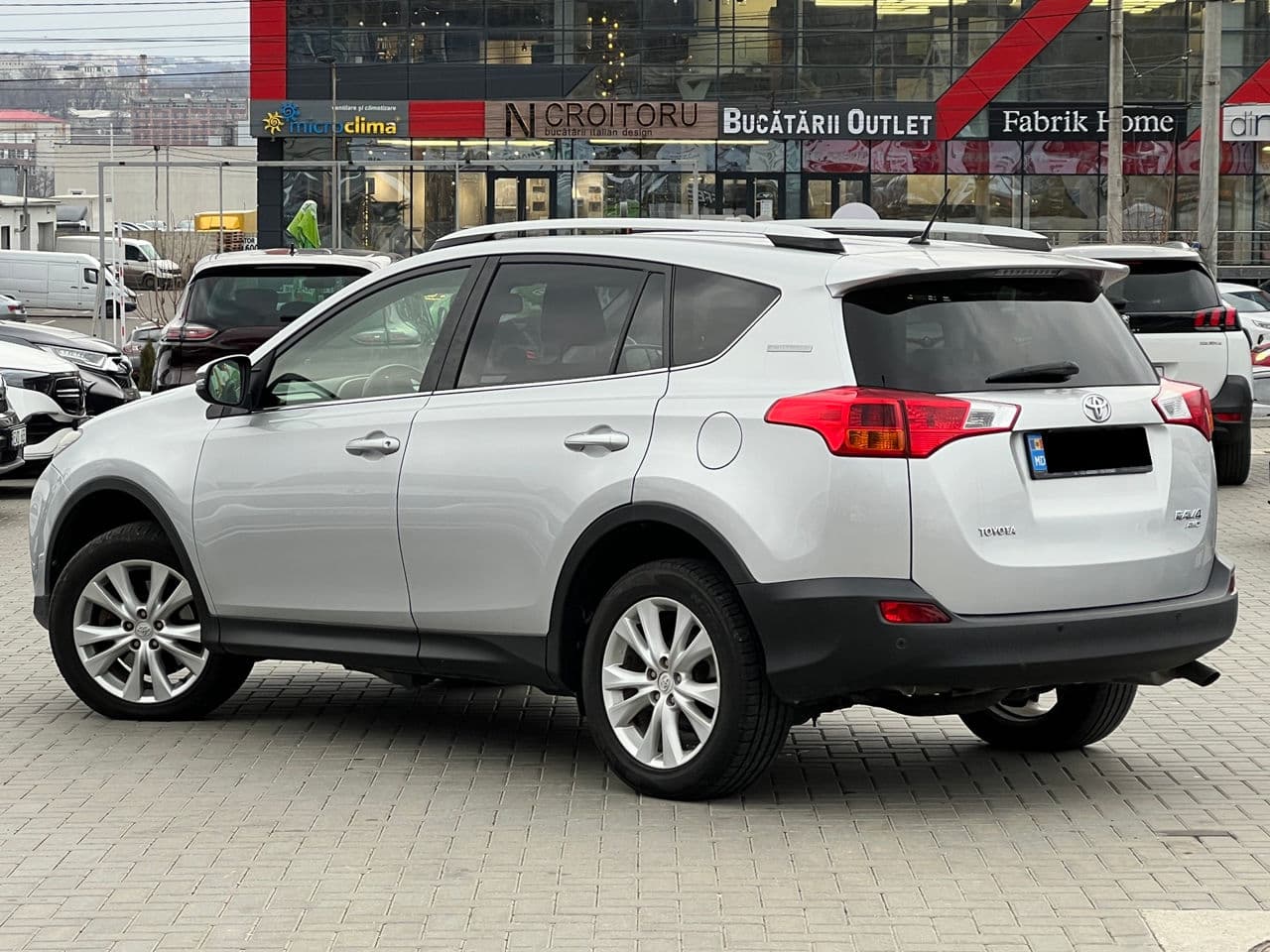 2014 Toyota Rav-4 — Miniatură 4