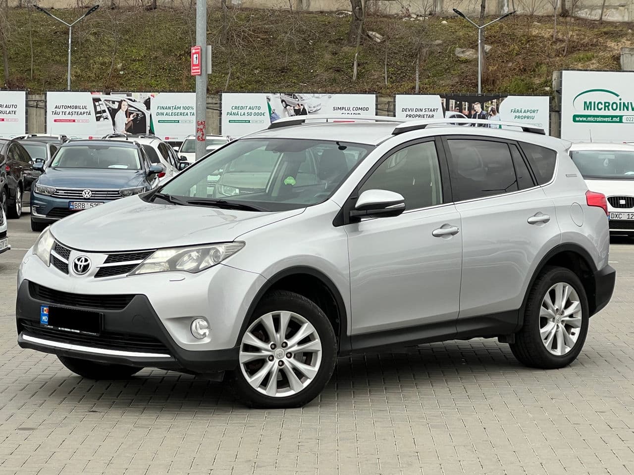 2014 Toyota Rav-4 — Miniatură 2