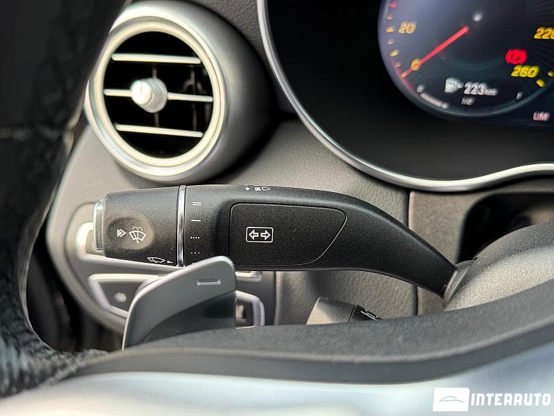 Mercedes C 220 2018 — Миниатюра 14