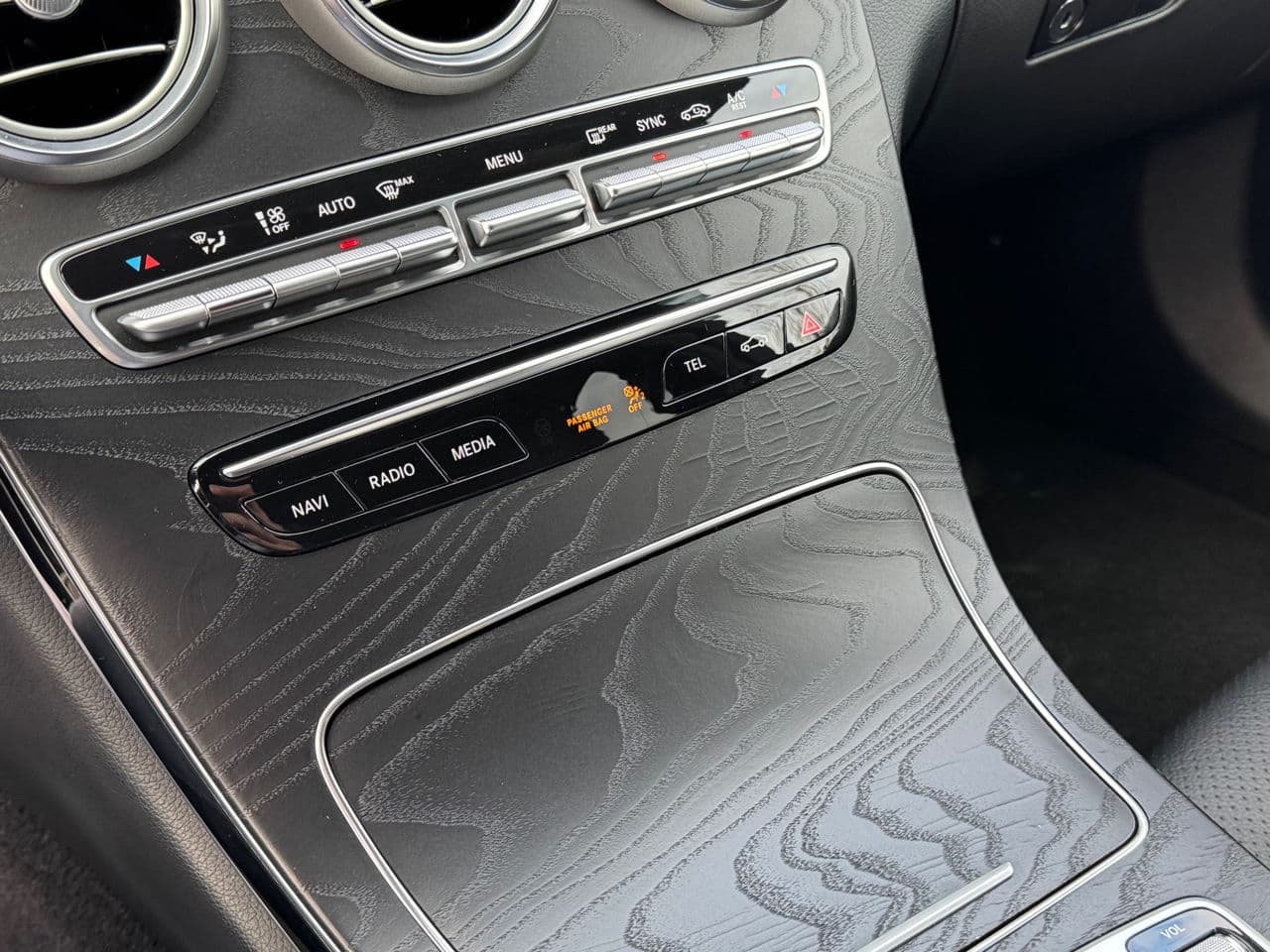 Mercedes C 220 2018 — Миниатюра 11