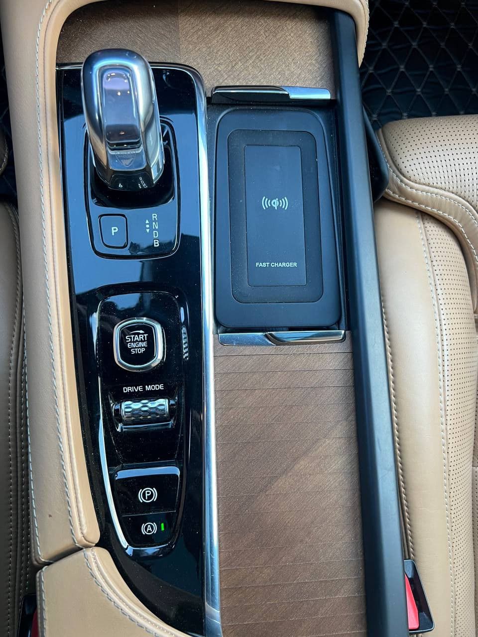 Volvo XC 90 2017 — Миниатюра 23