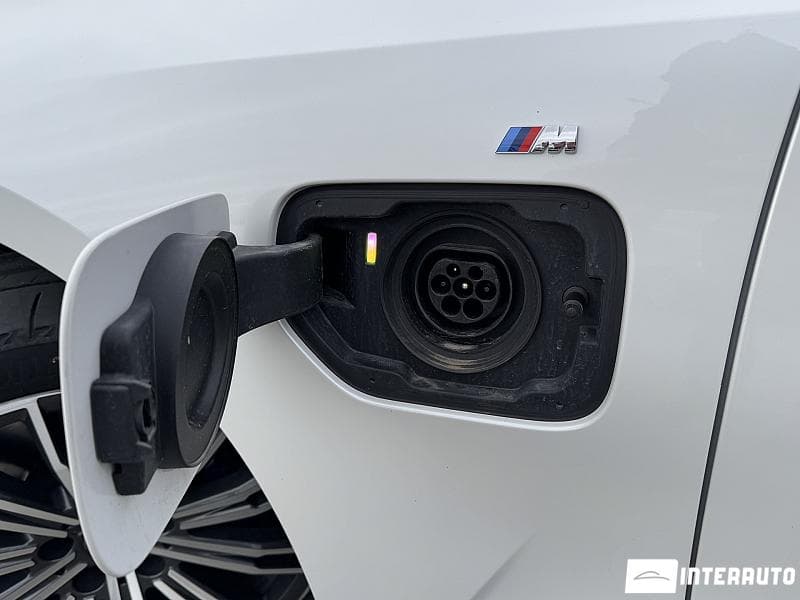 BMW 330E 2019 — Миниатюра 22