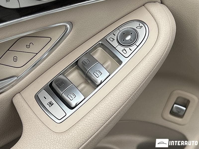 2016 Mercedes GLC 300 — Miniatură 21