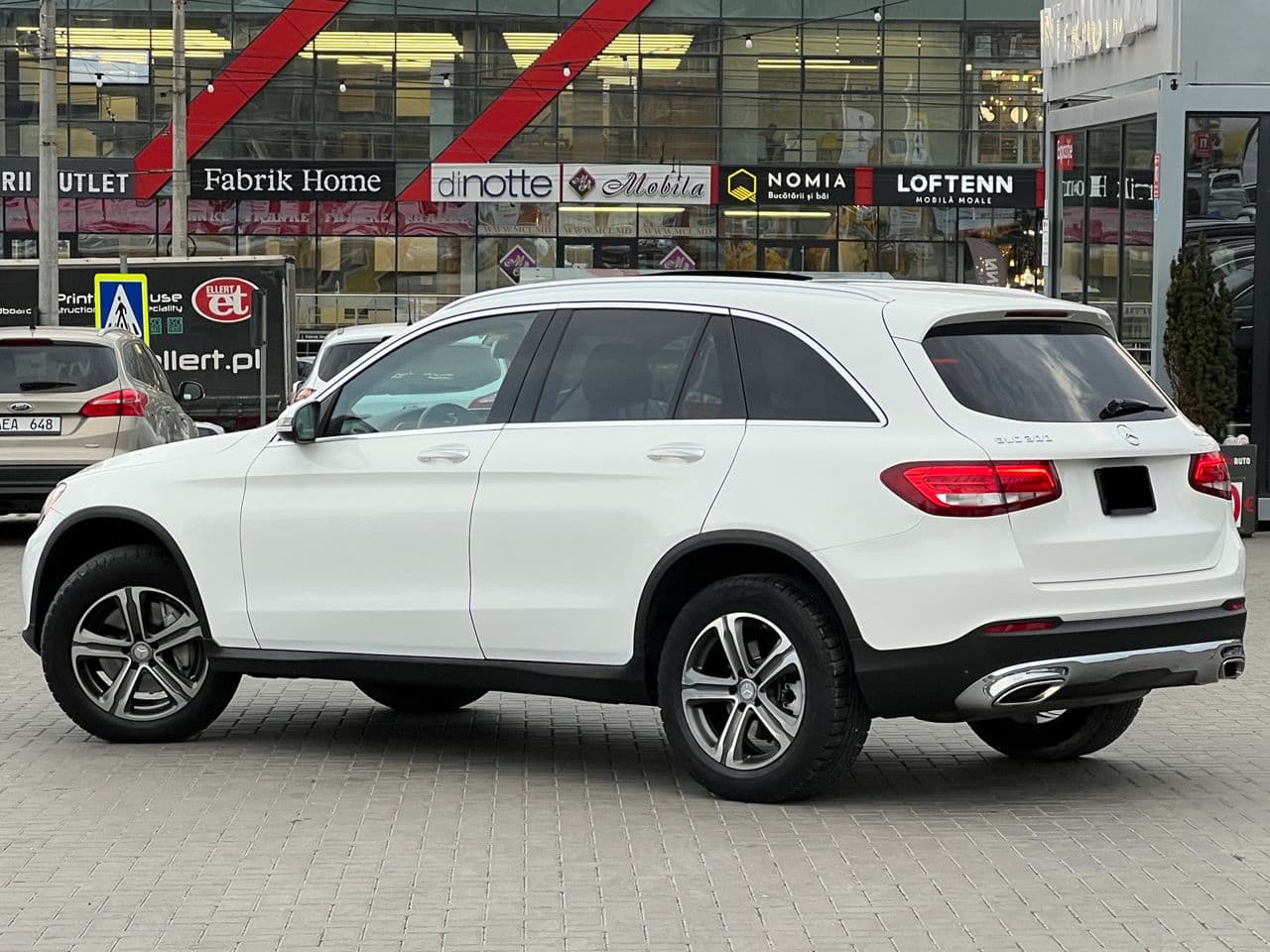 2016 Mercedes GLC 300 — Miniatură 4