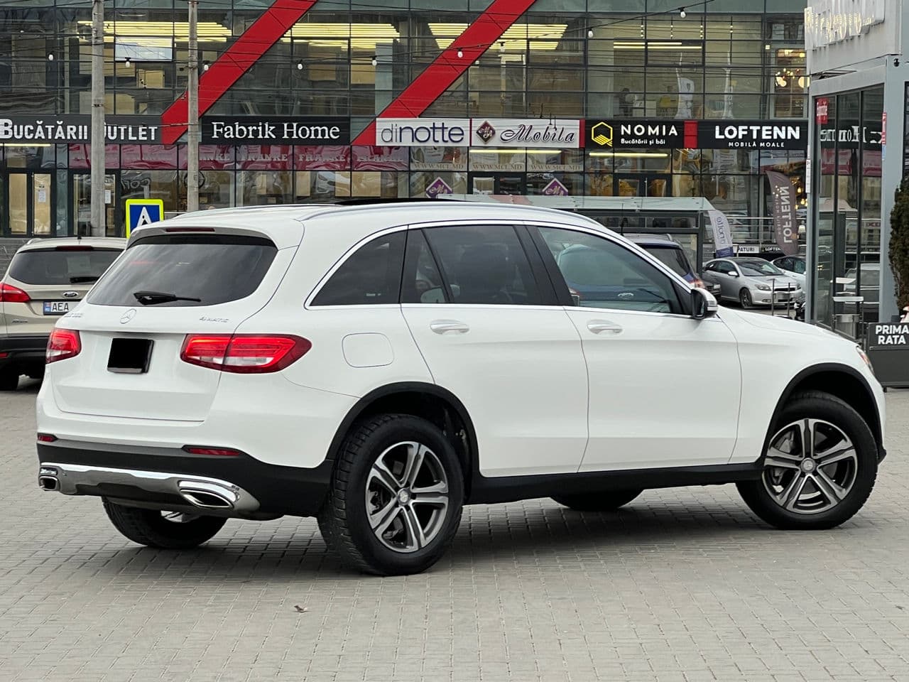 2016 Mercedes GLC 300 — Miniatură 3