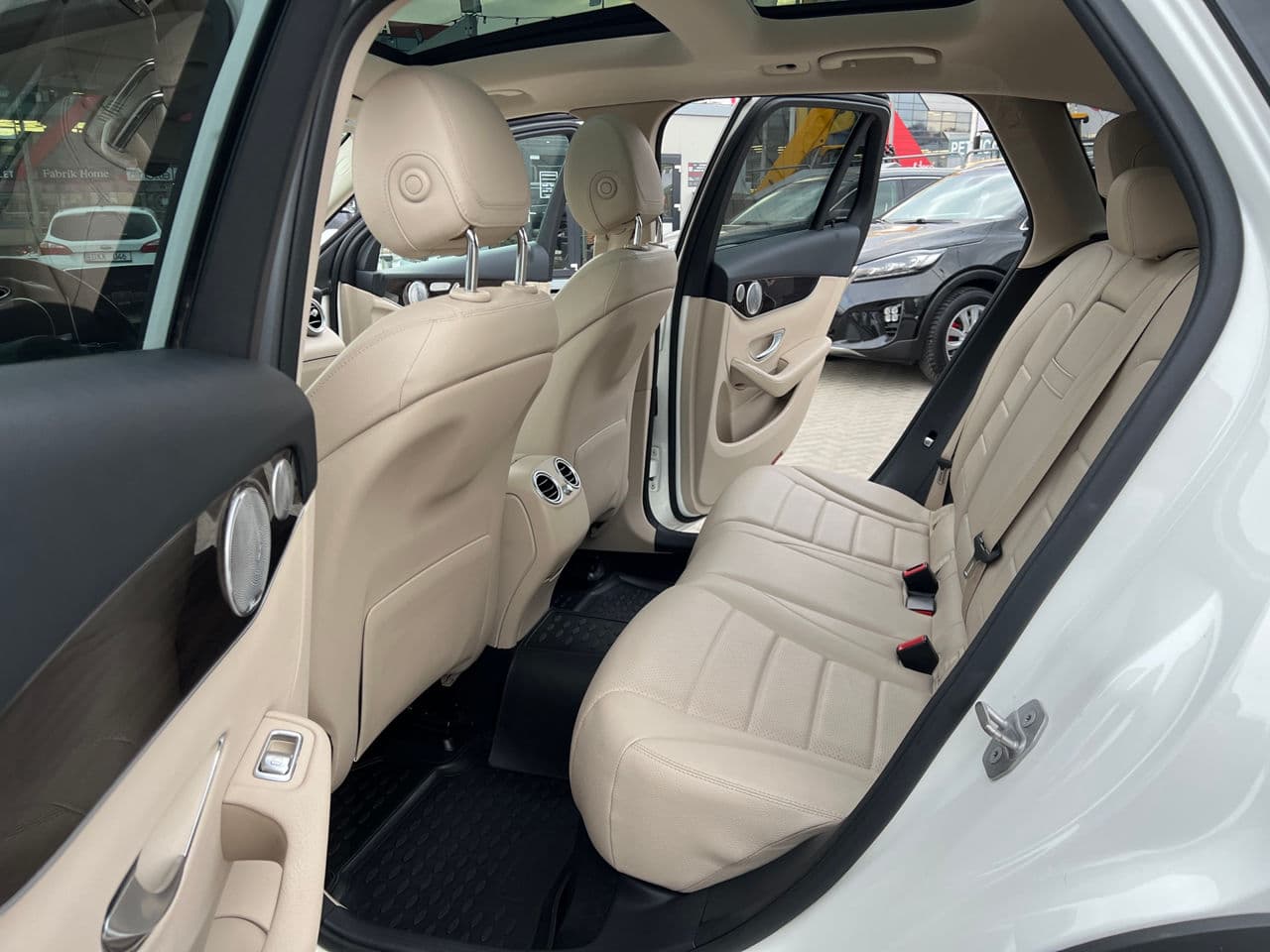 2016 Mercedes GLC 300 — Miniatură 12