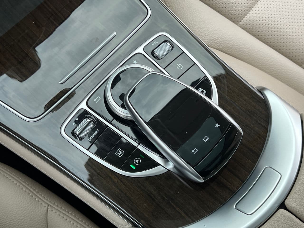 2016 Mercedes GLC 300 — Miniatură 11