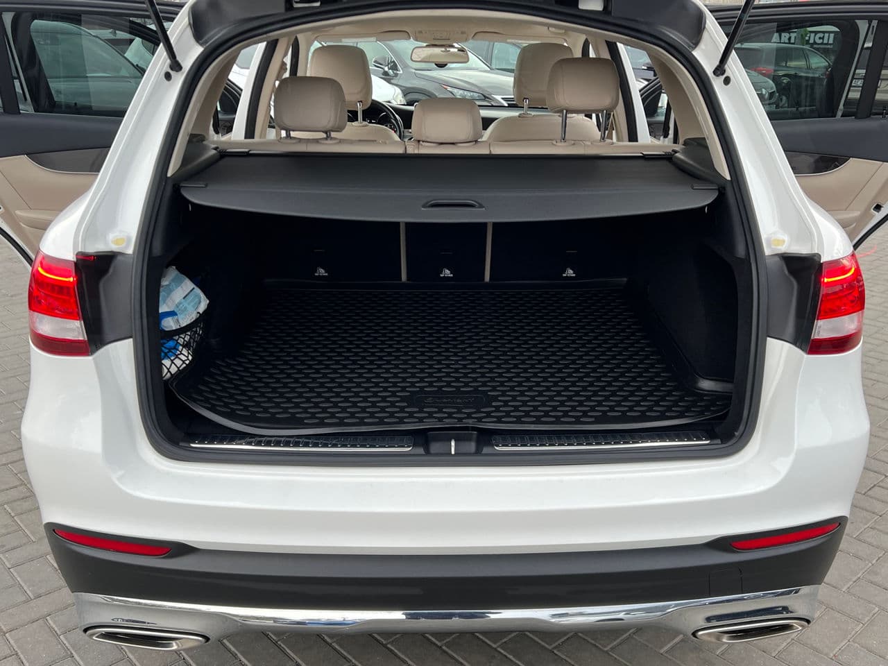 2016 Mercedes GLC 300 — Miniatură 25