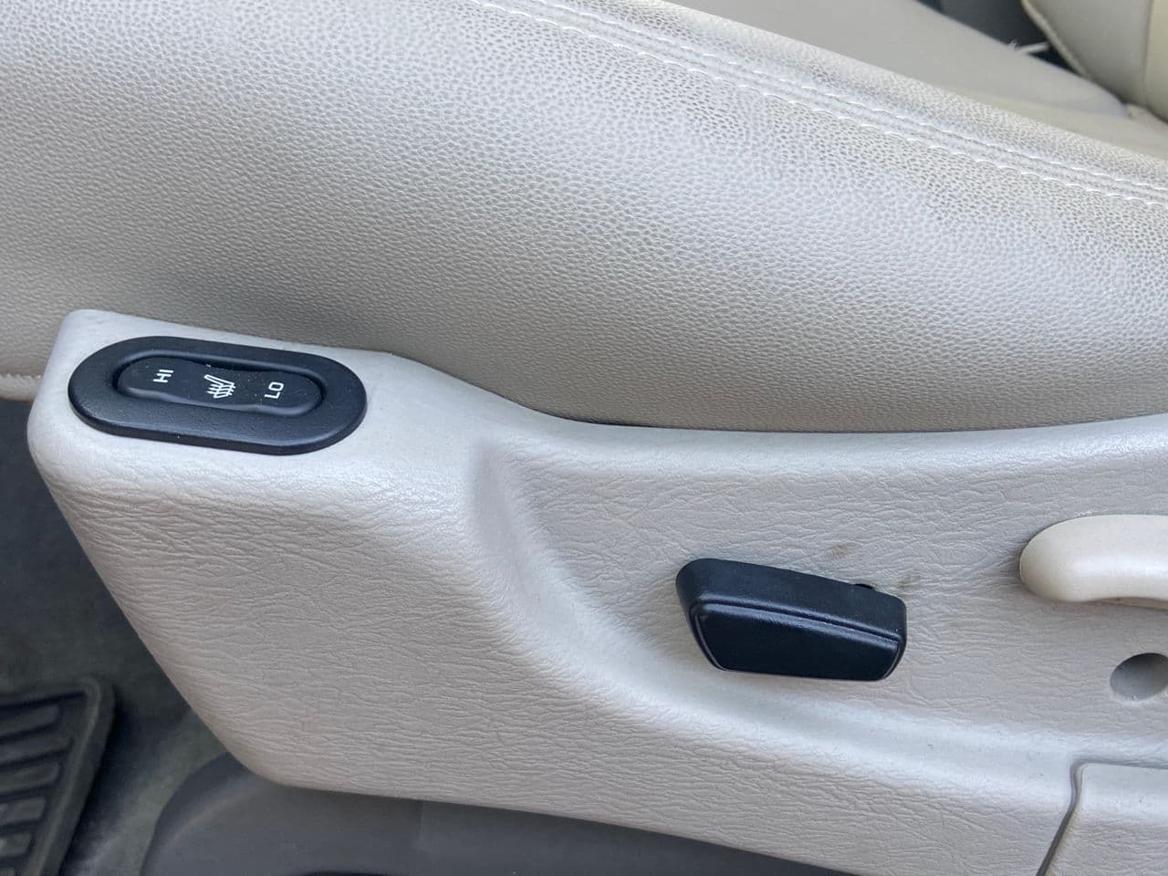 2005 Jeep Cherokee — Miniatură 11
