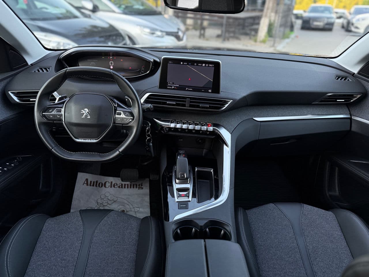 2020 Peugeot 5008 — Miniatură 9