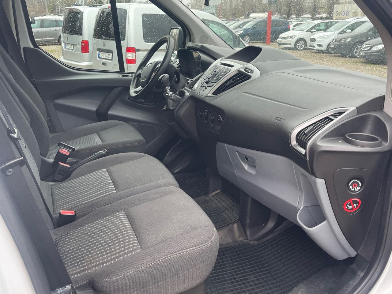 2015 Ford Transit — Miniatură 12