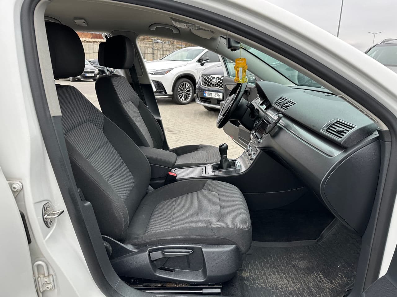 Volkswagen Passat 2014 — Миниатюра 14