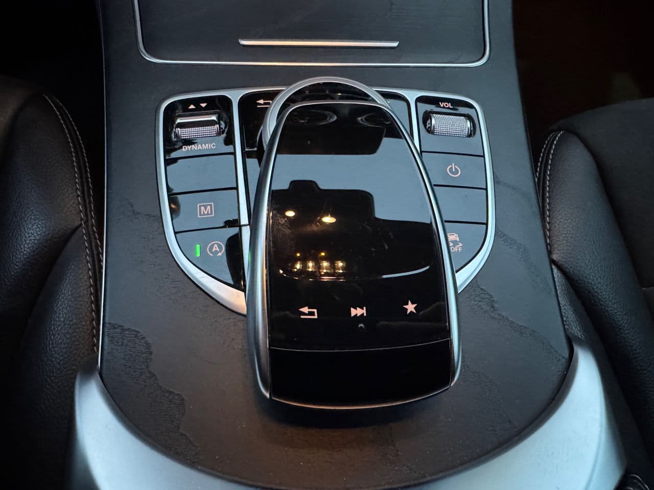 2018 Mercedes GLC 250d — Miniatură 15