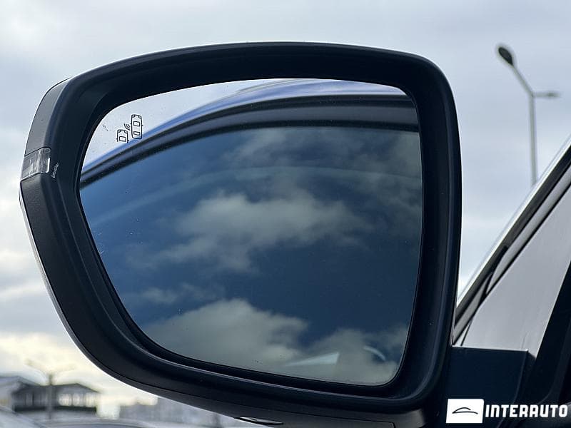 Peugeot 3008 2018 — Миниатюра 17