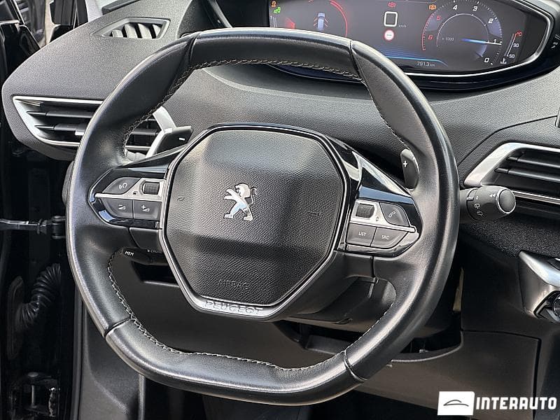 Peugeot 3008 2018 — Миниатюра 7