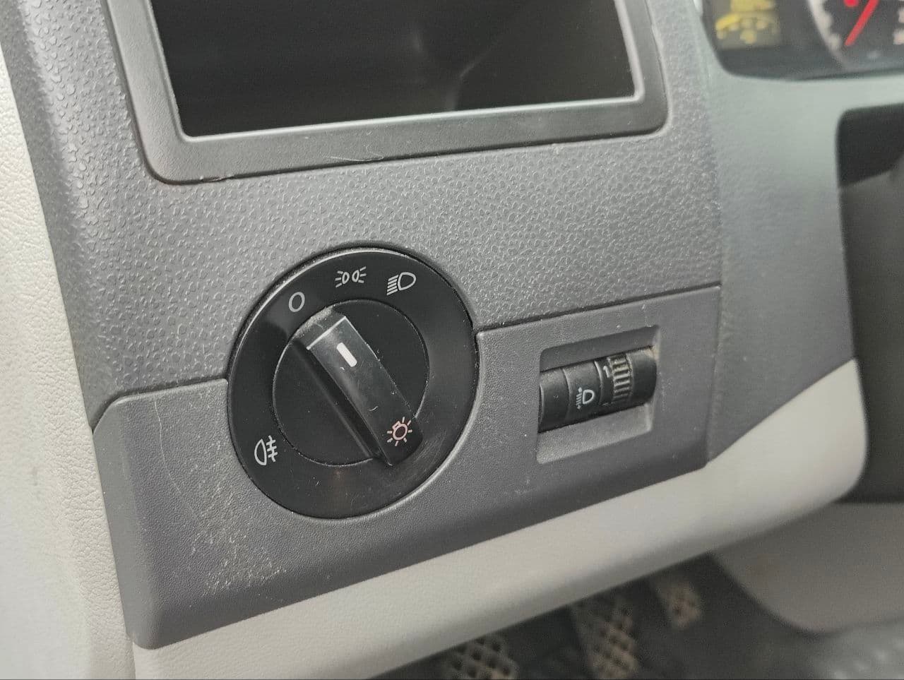 2010 Volkswagen Transporter — Miniatură 14
