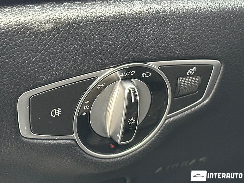 2016 Mercedes E 220 — Miniatură 13