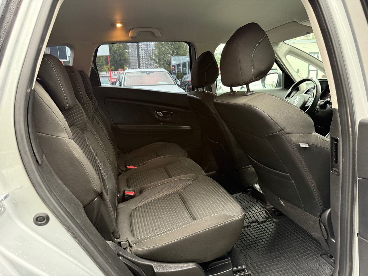 2018 Renault Grand Scenic — Miniatură 15