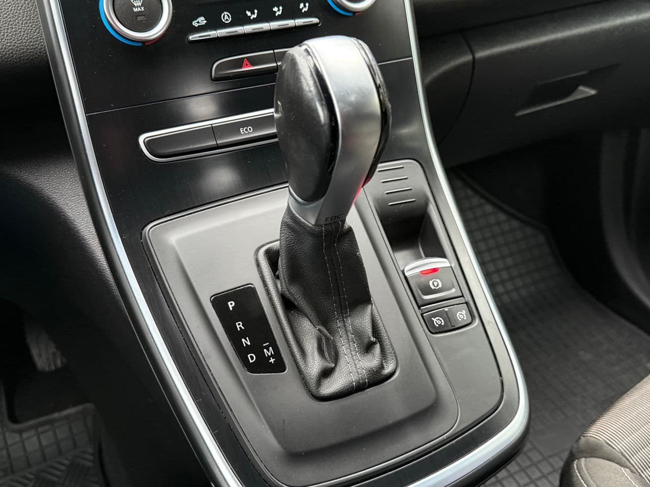 2018 Renault Grand Scenic — Miniatură 13