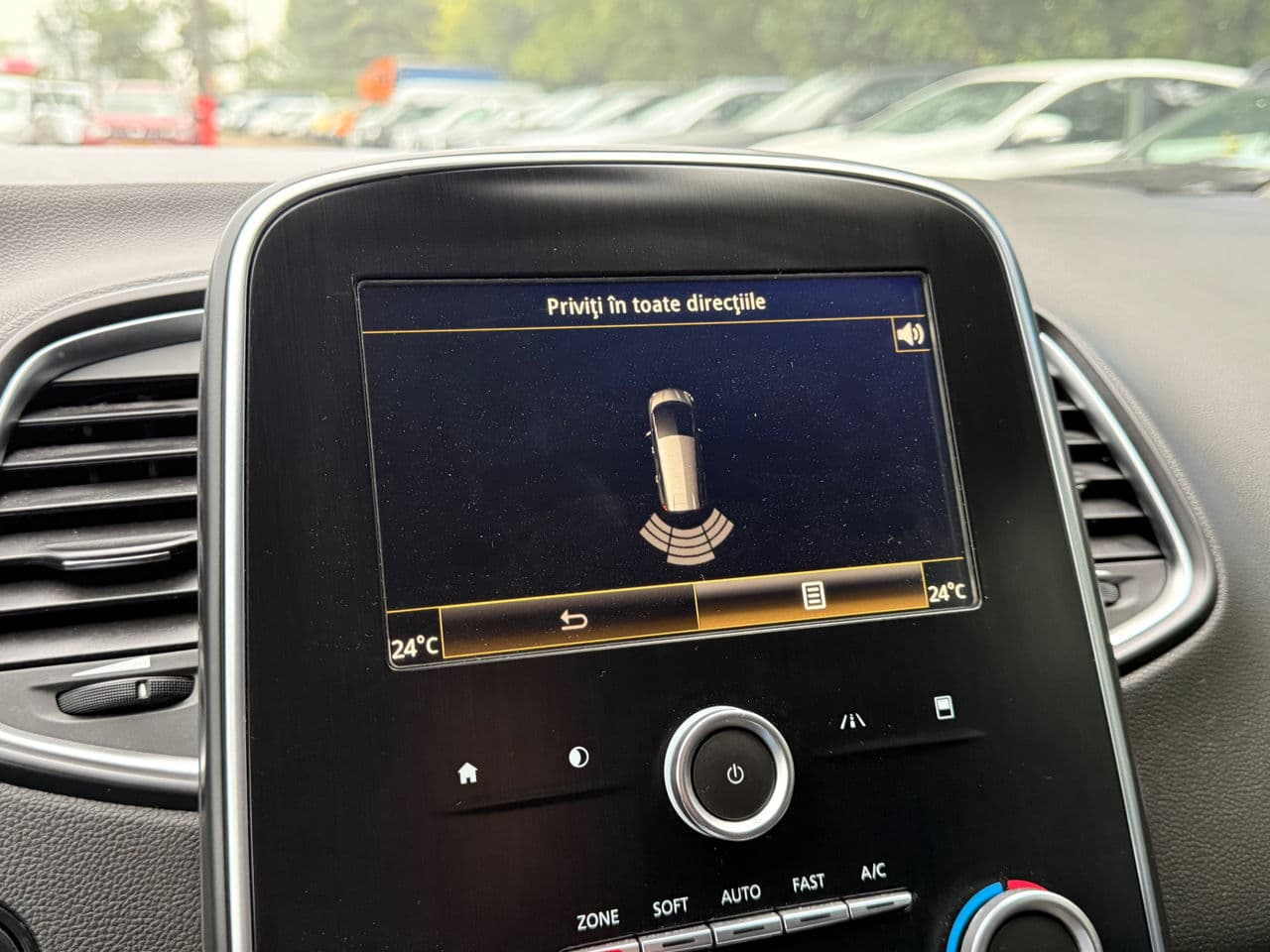 2018 Renault Grand Scenic — Miniatură 11