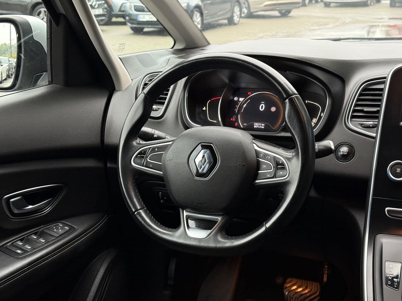 2018 Renault Grand Scenic — Miniatură 9