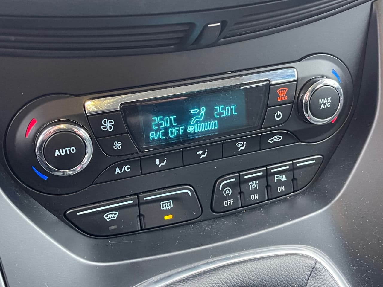 2014 Ford C-MAX — Miniatură 13