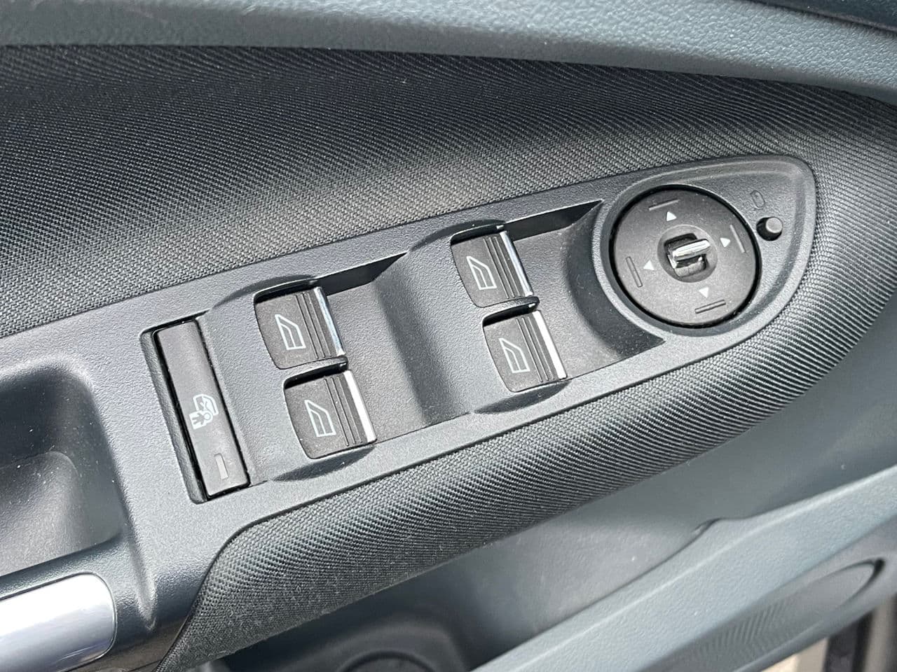 2014 Ford C-MAX — Miniatură 15