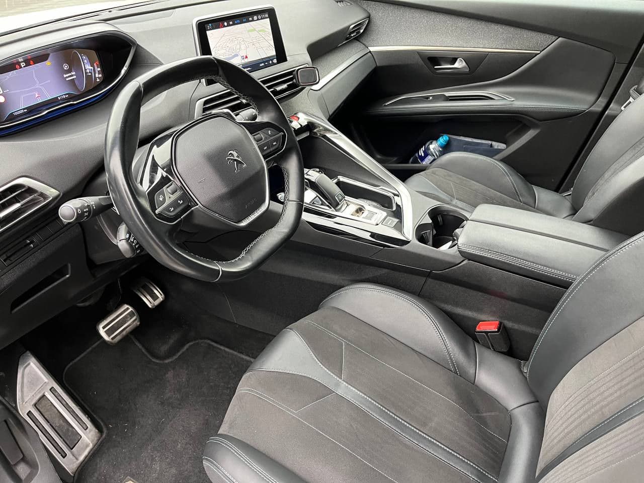 2020 Peugeot 5008 — Miniatură 6
