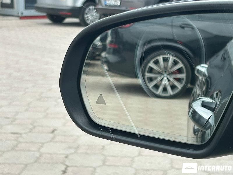 2016 Mercedes C 300 — Miniatură 4