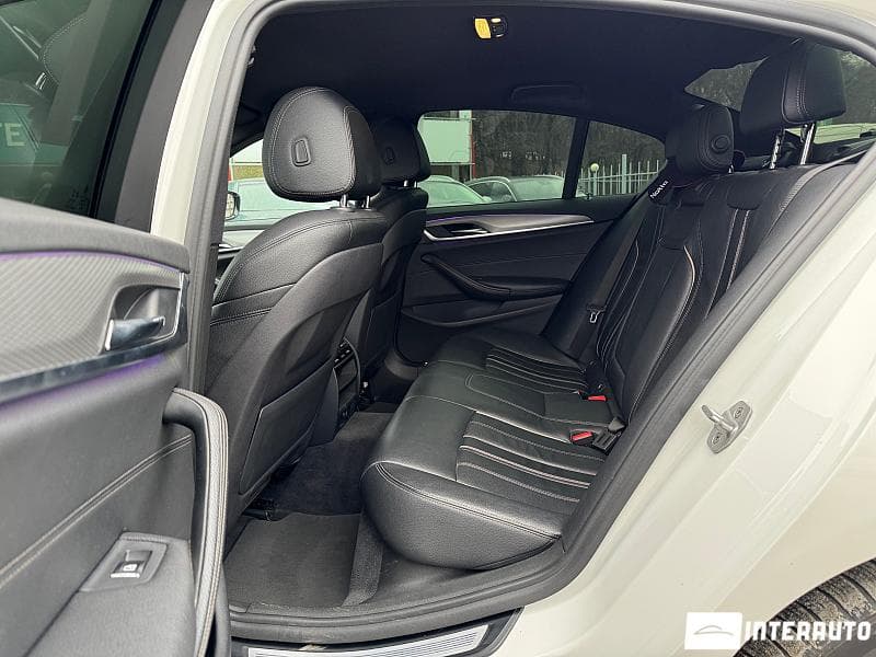 2018 BMW 530e — Miniatură 7