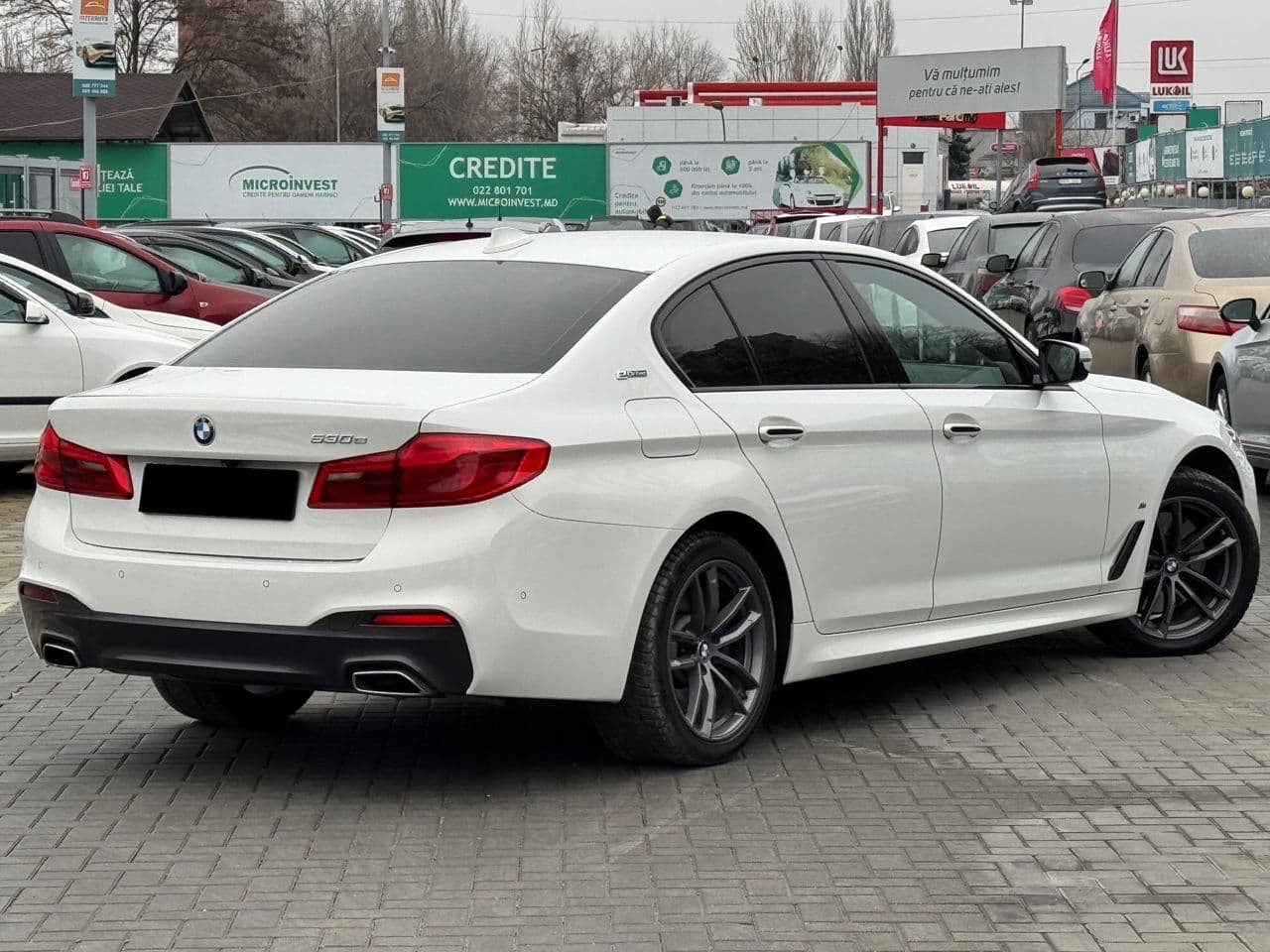 2018 BMW 530e — Miniatură 4