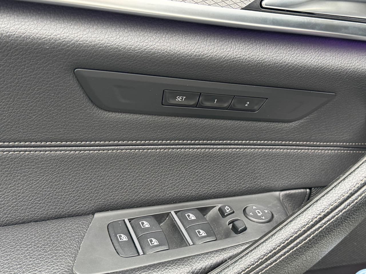2018 BMW 530e — Miniatură 16