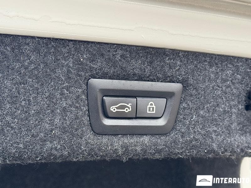 2018 BMW 530e — Miniatură 18