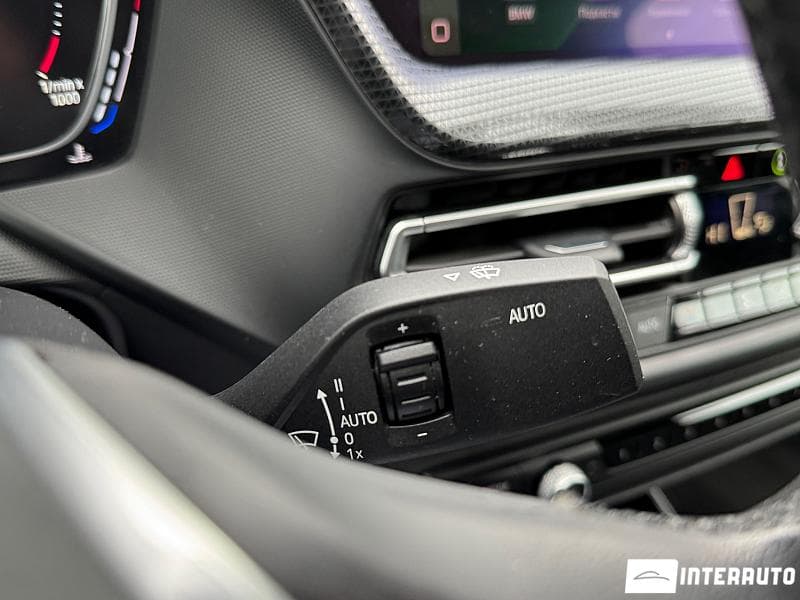 2021 BMW 218d — Miniatură 15
