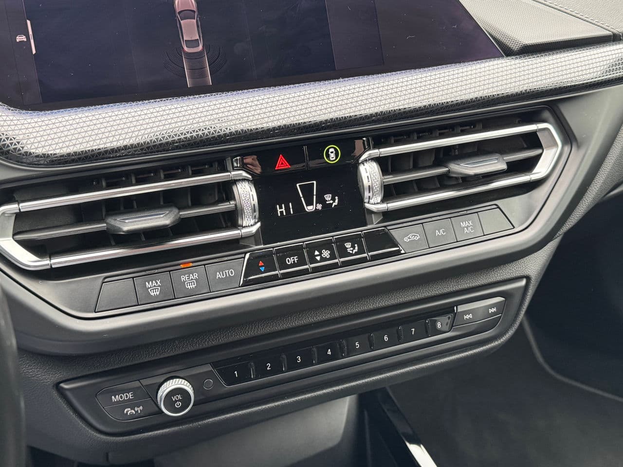 2021 BMW 218d — Miniatură 12