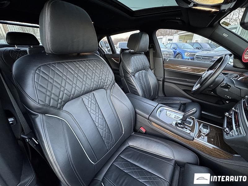 BMW 740e 2018 — Миниатюра 24