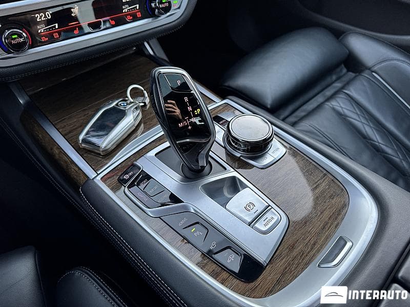 BMW 740e 2018 — Миниатюра 20